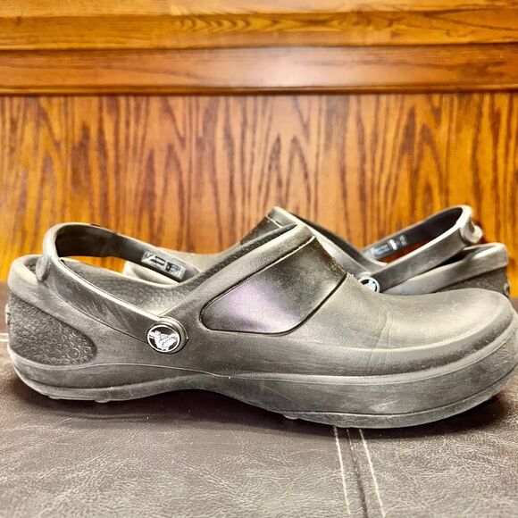 CROCS Women's Black Rubber Clogs - Size 8 - Great Condition - Picture 1 of 8